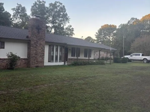 23 Lakeside Rd, Pope, MS 38658
