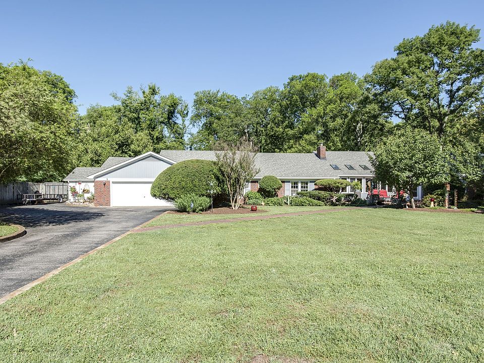 1st image of 4705 Hazelwood Cir