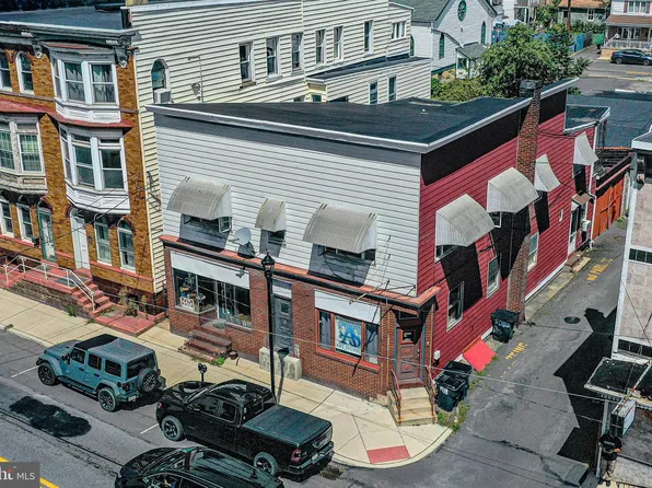 20 Sunbury St, Minersville, PA 17954