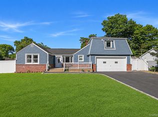 33 Lillian Road, Nesconset, NY 11767