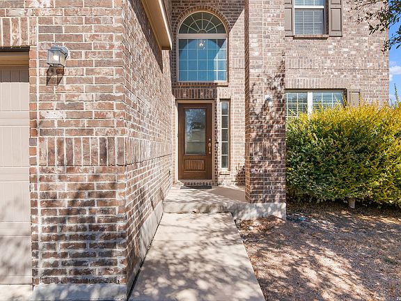 2nd image of 940 Raceland