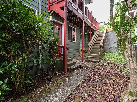 5th image of 410 Hanna Avenue