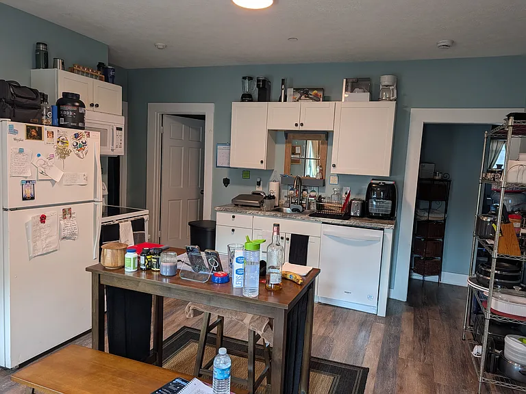 122 Laurel St #2F — Photo 10