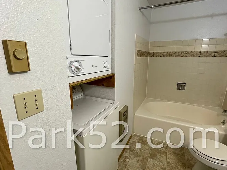 5001 S Orchard St #C — Photo 17