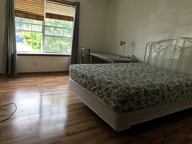 927 Emery Rd #D304 — Photo 3