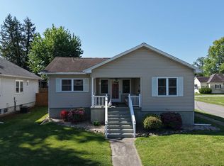 212 Mitchell St, Benton, IL 62812