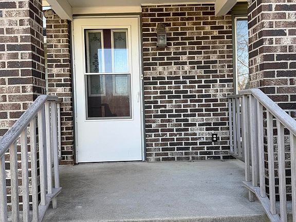 2nd image of 1106 Locust Rd