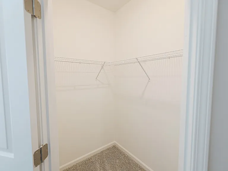 Grand Oaks Apartments — Photo 82