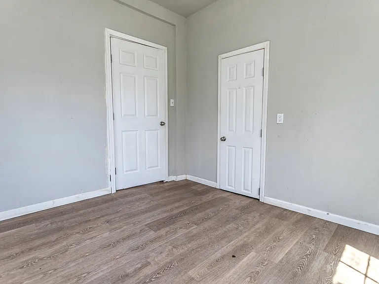 303 N Cleveland Ave — Photo 12