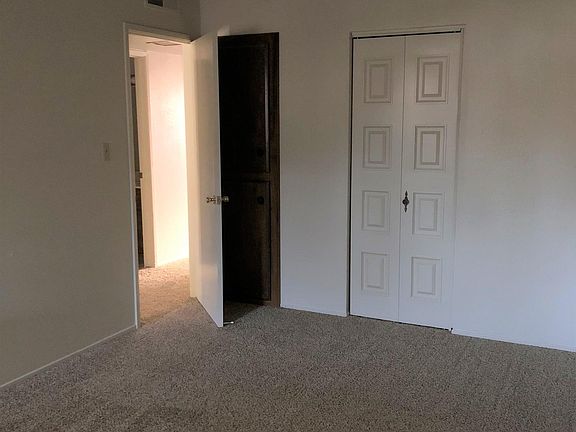 5th image of 202 Estates Dr APT A