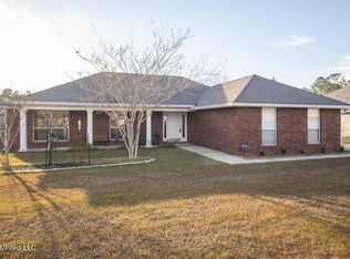 10320 Maple Cv, Ocean Springs, MS 39565
