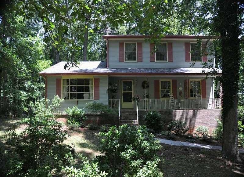1st image of 3070 Horseshoe Springs Dr NE