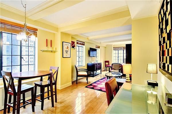 1st image of 320 E 42nd St APT 1118