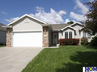7641 S 38th St, Lincoln, NE 68516