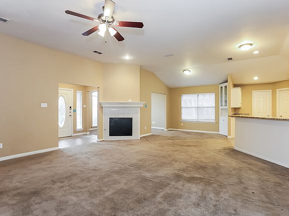 3rd image of 700 Havencrest Dr