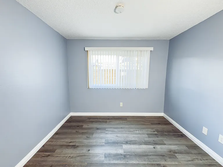10923 California Ave #B — Photo 23