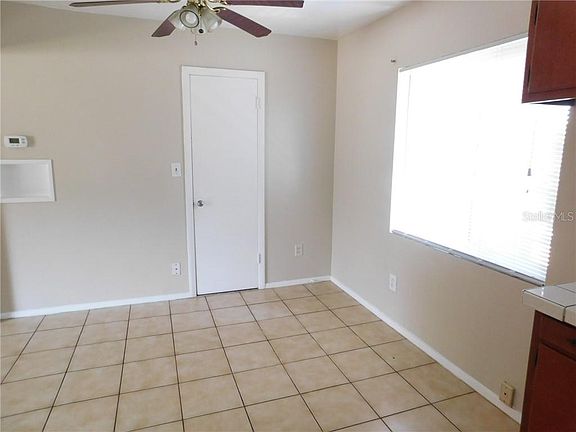 4th image of 1121 Drew St