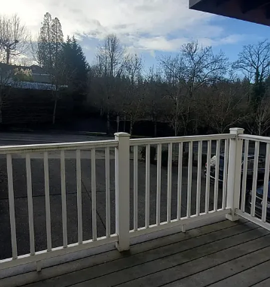 215 23rd Ave SW — Photo 5