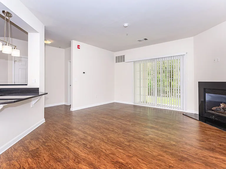 Knoll Crest Apartments — Photo 45