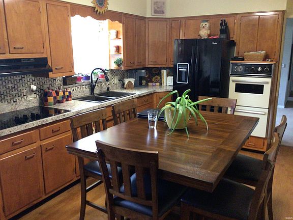 5th image of 6717 Woodcrest Dr