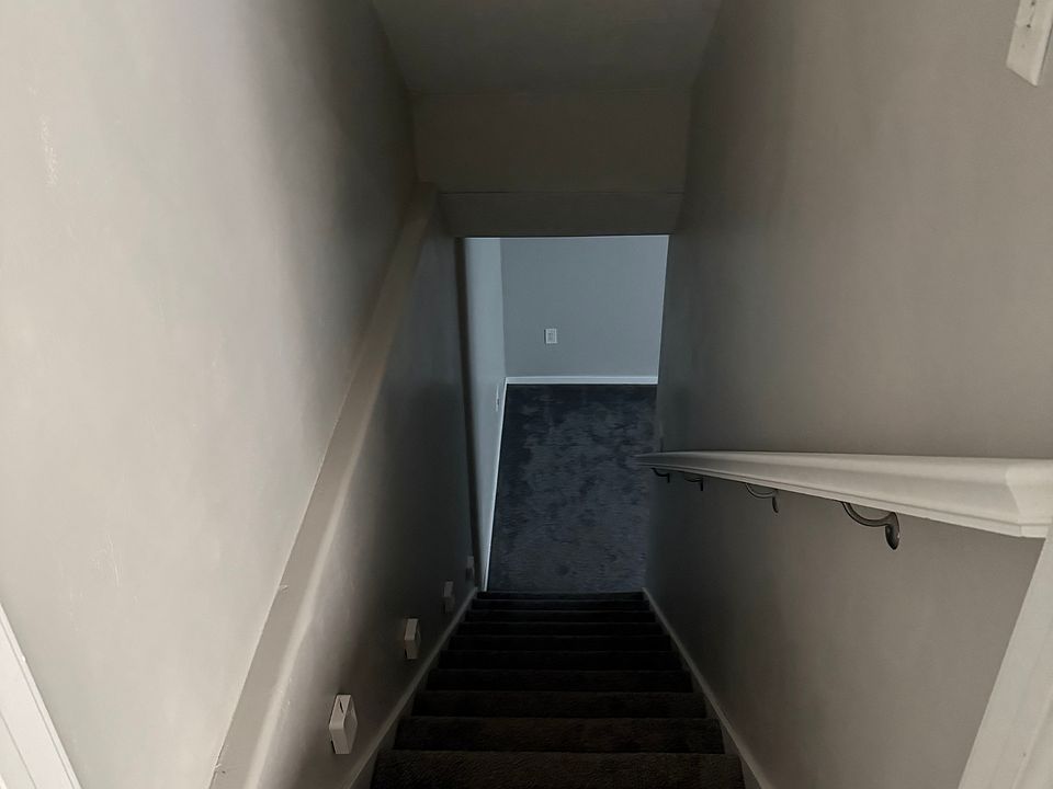 1st image of 932 W Freedom Point Way
