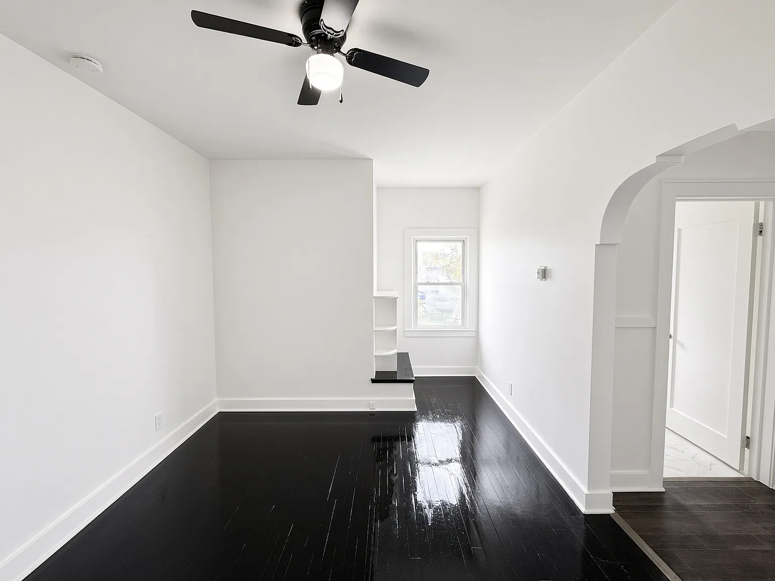 1 bed, 750 sqft, $995 — Photo 3