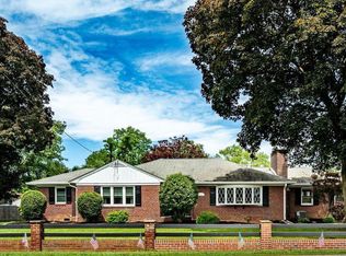 2207 Naamans Creek Rd, Upper Chichester, PA 19061