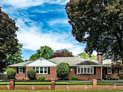 2207 Naamans Creek Rd, Upper Chichester, PA, 19061
