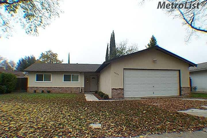 2nd image of 2905 Laramie Dr