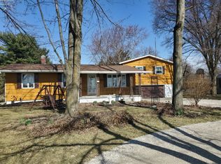 1028 Sandusky St, Fostoria, OH 44830