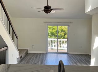 4339 Pembrook Village Dr, Alexandria, VA 22309