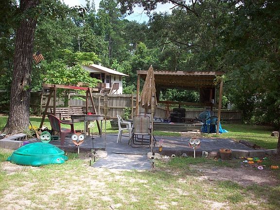 2nd image of 625 Chanticleer Dr