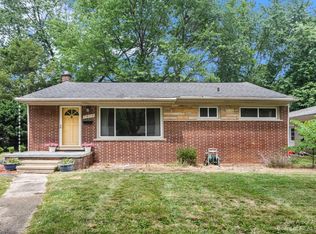 1458 Collegewood St, Ypsilanti, MI 48197
