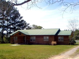 164 Honeysuckle Ln, Tifton, GA 31794