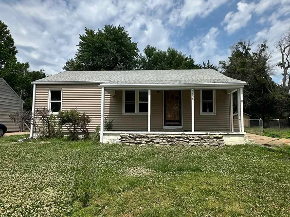 1408 W Cave Springs Ave, El Dorado, KS 67042
