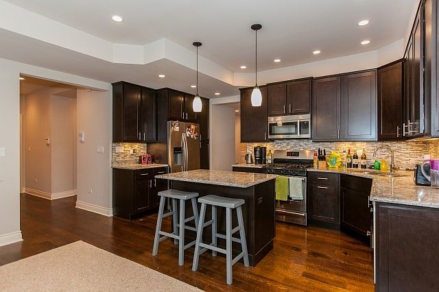 1st image of 4206 N Sacramento Ave #1F