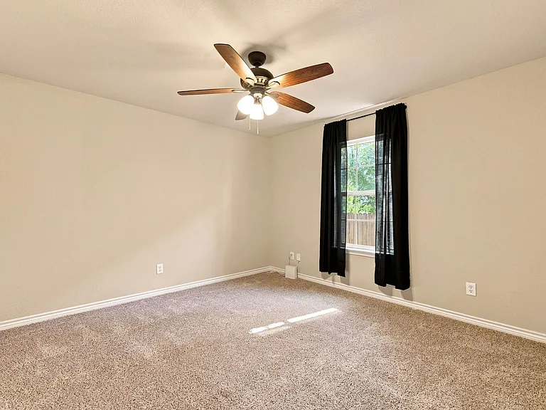 11707 Jarvis Dr — Photo 12