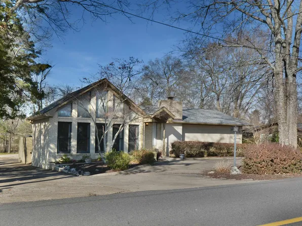 106 Country Club Dr, Hot Springs, AR 71901