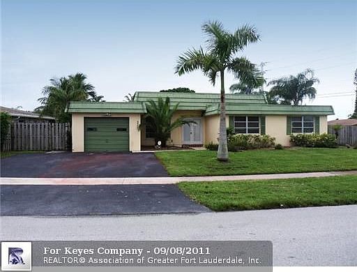 1st image of 6950 NW 82nd St