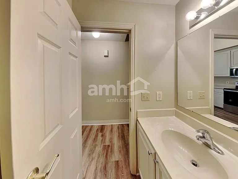 6213 Womersley Dr — Photo 16