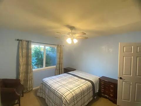 1 bed, 3000 sqft, $1,100 — Photo 3