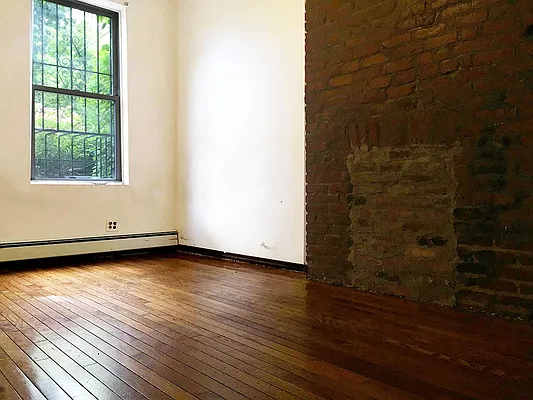 Rented by MNS | media 4