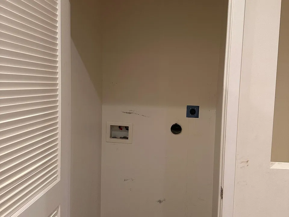 Laundry hook up