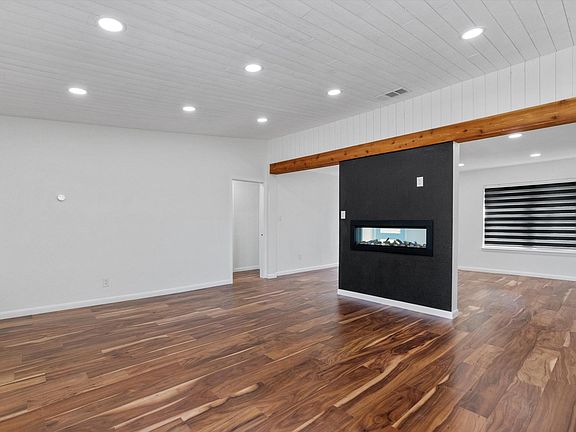 5th image of 7104 Fred Morse Dr