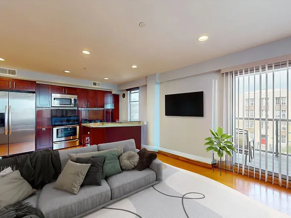 3015 Brighton 6 St #6A, Brooklyn, NY 11235