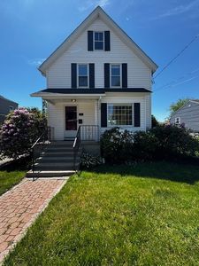 38 Pleasant St, Milford, MA, 01757