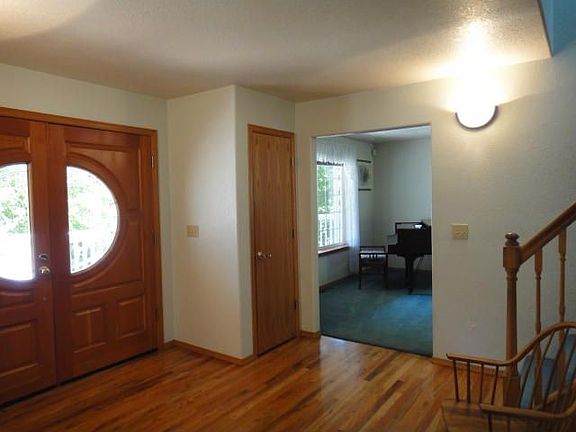 4th image of 1265 Brady Ct