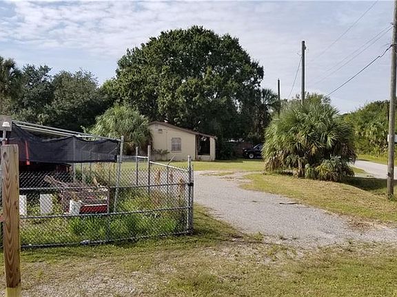 5th image of 8806 W Flora St