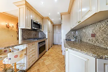 Sold by Daniel Saat, LREB