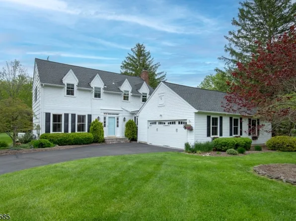 255 Skyline Dr, Long Hill Twp., NJ 07946